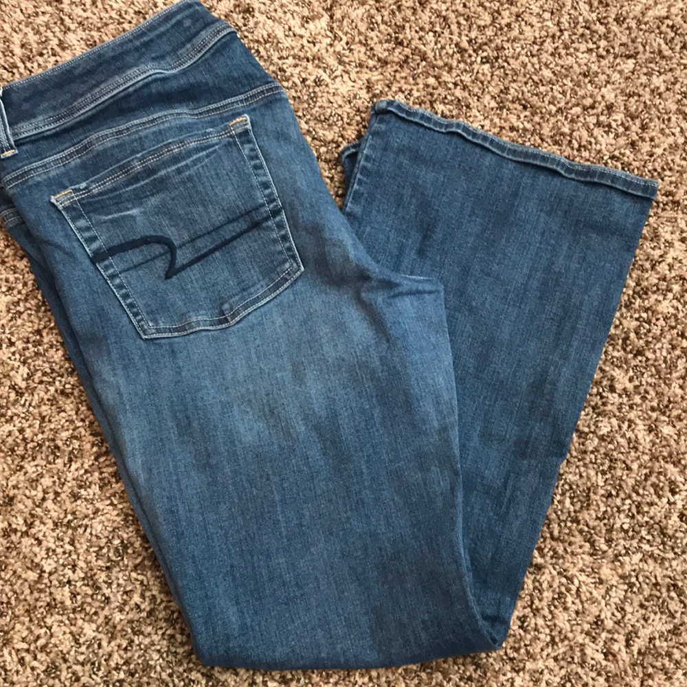 American Eagle Jeans. Classic wash size 14 short